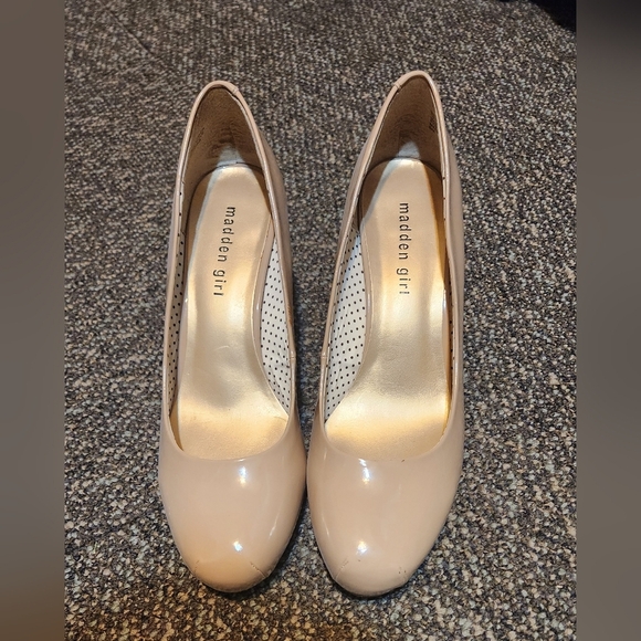 Madden Girl Shoes - Madden Girl Women's Cream Pumps
